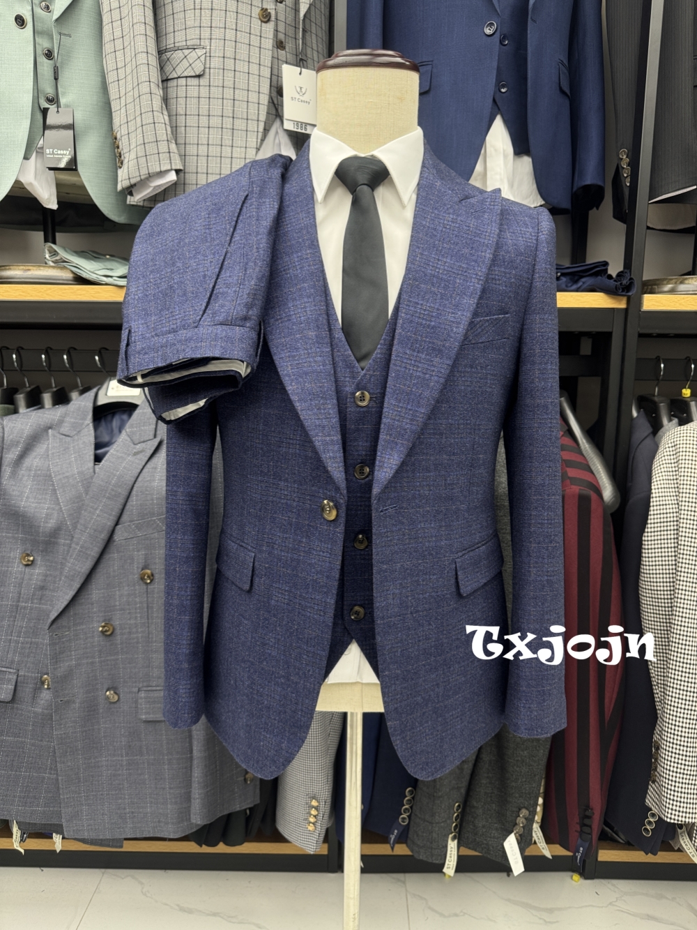 Hot Sale Classic Plaid Man Sui – Men Formal Wear Sale Bewertung und Preis